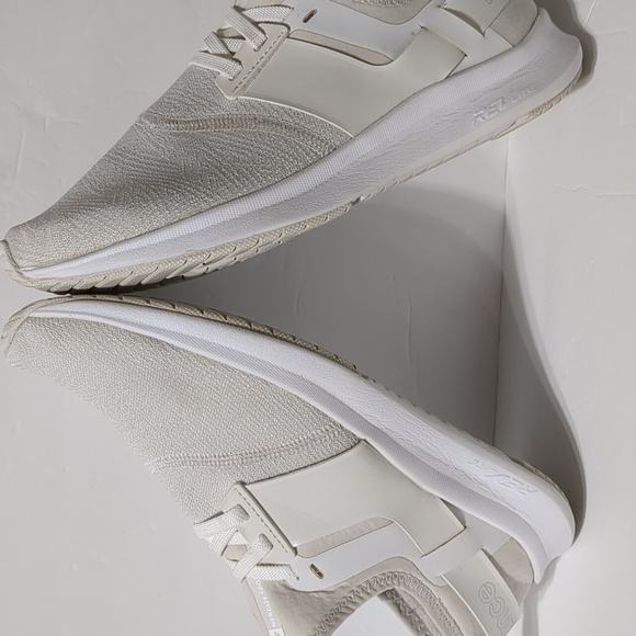 New Balance Women’s Nergize Sport Running Shoes Munsell White Size 9 - Picture 9 of 10